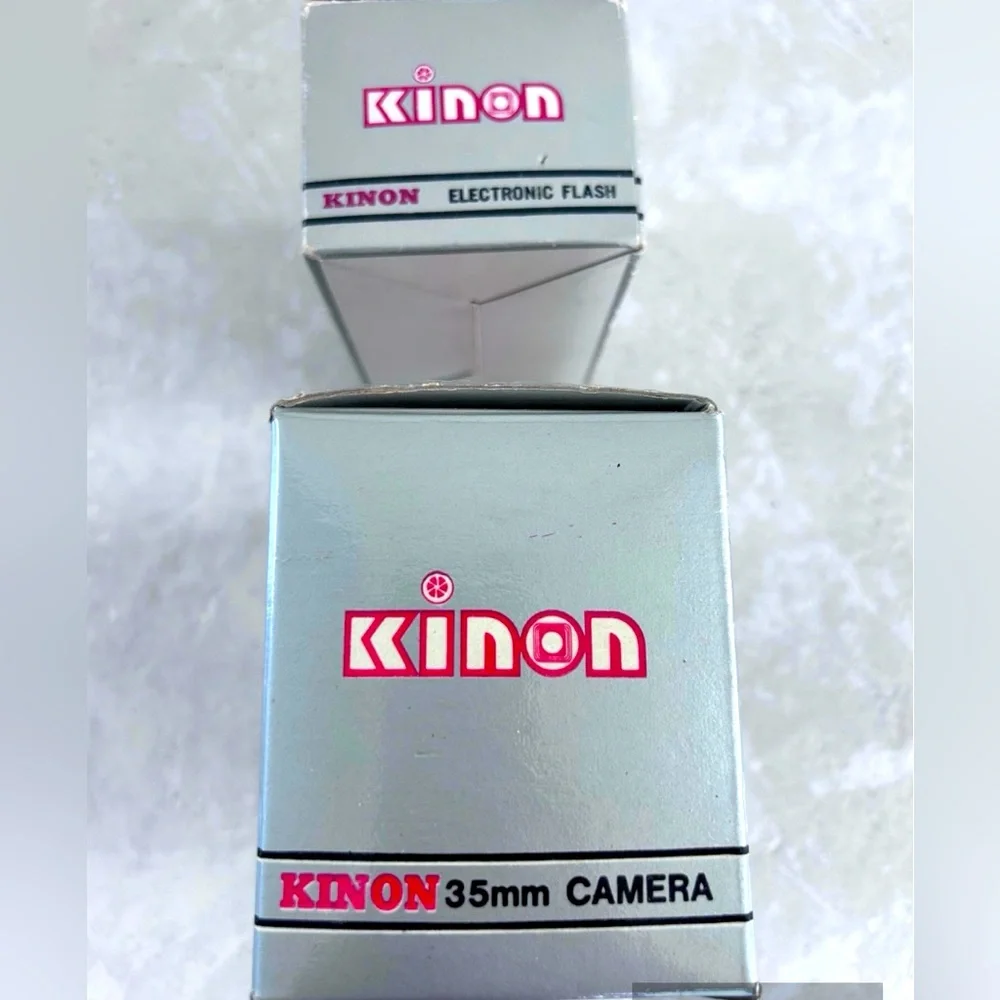 Vintage Set! NIB Kinon 35 mm SL3 Film Camera w/ new attachable electronic flash!